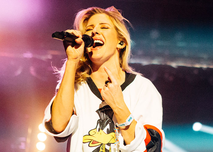 30 Times People Messed With Celebrities Enough To Get Blocked