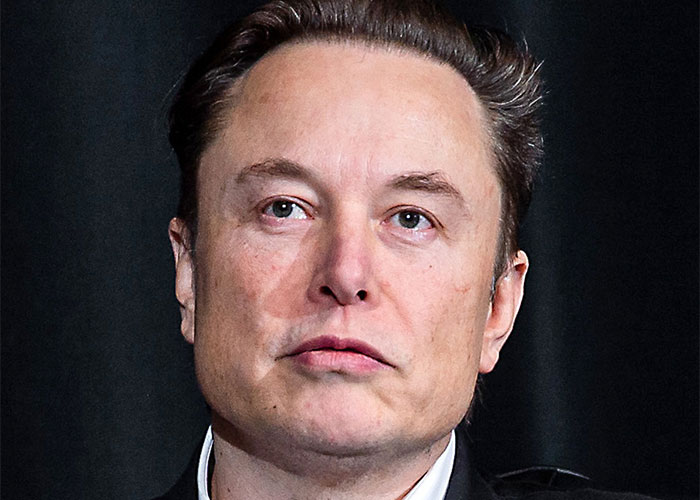 30 Times People Messed With Celebrities Enough To Get Blocked