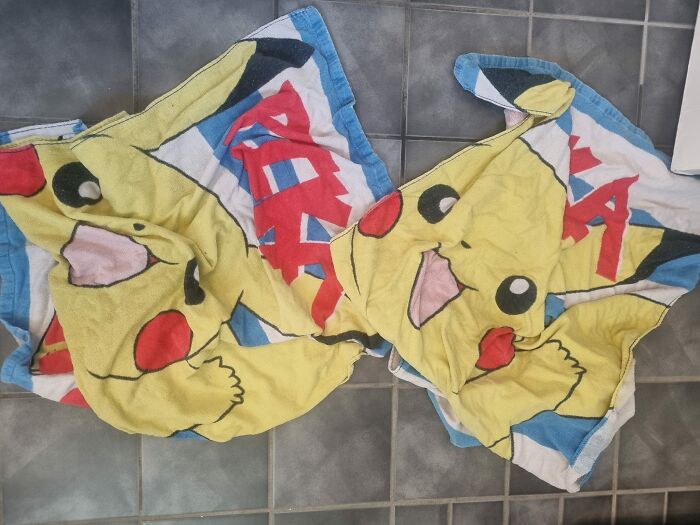 35 Times The Mandela Effect And Real-Life Glitches Creeped People Out (New Pics)