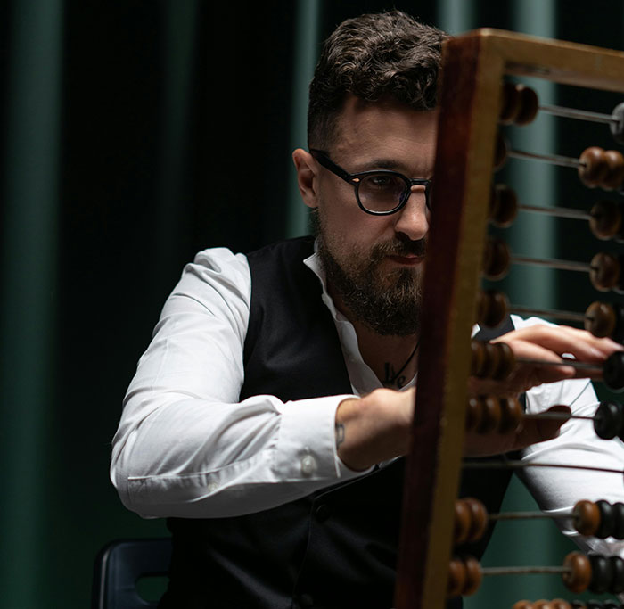 “Your Brain Just Ignores It”: 50 People Share The Most Ridiculous Fact They Know