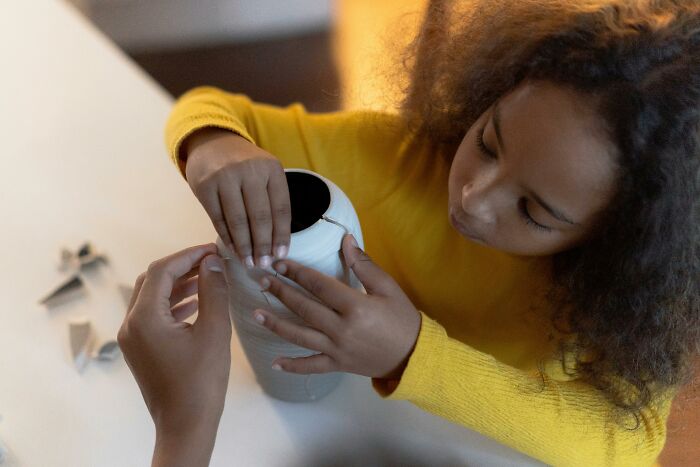 “Here’s The Life Advice Everyone Needs To Hear”: 90YOs Share 40 Things They Wish They Knew Earlier