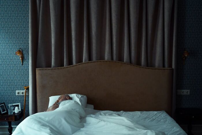 30 People Shared What Happened When They Married Their “Last Resort”