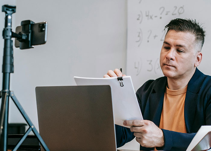 &ldquo;There Were Many Smiles&rdquo;: Teacher&rsquo;s Epic Resignation Leads To School Chaos