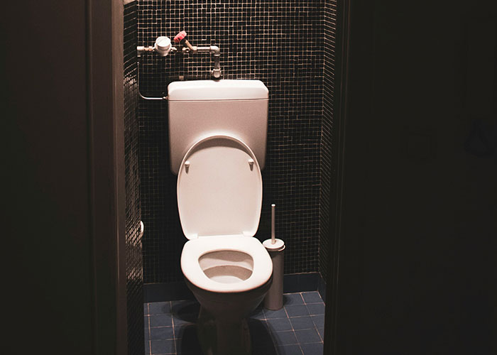 50 People Who Quit Their Job On The Spot Share What Did It For Them