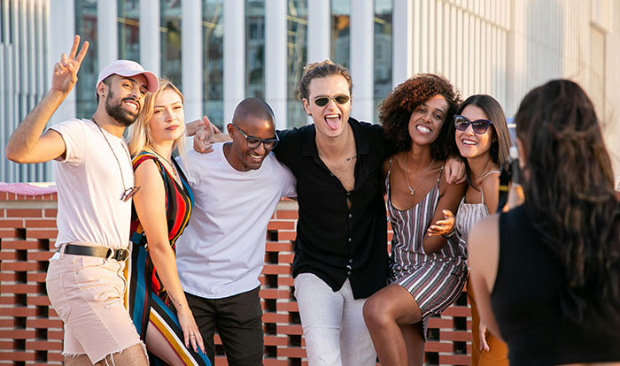 DIL Misses Being In Family Pic While In Bathroom, Husband Doesn’t Speak Up Despite Mom Asking Twice