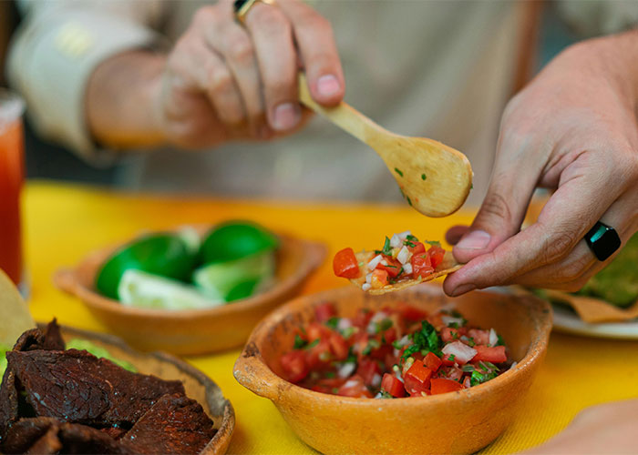 37 Red Flags Indicating You Should Immediately Leave The Restaurant