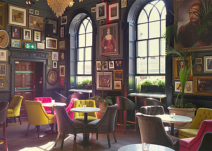 37 Red Flags Indicating You Should Immediately Leave The Restaurant