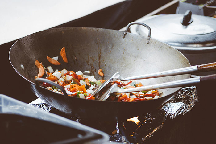 “How To Use And Repair Everything”: 40 Skills That Help People Thrive In Tough Times