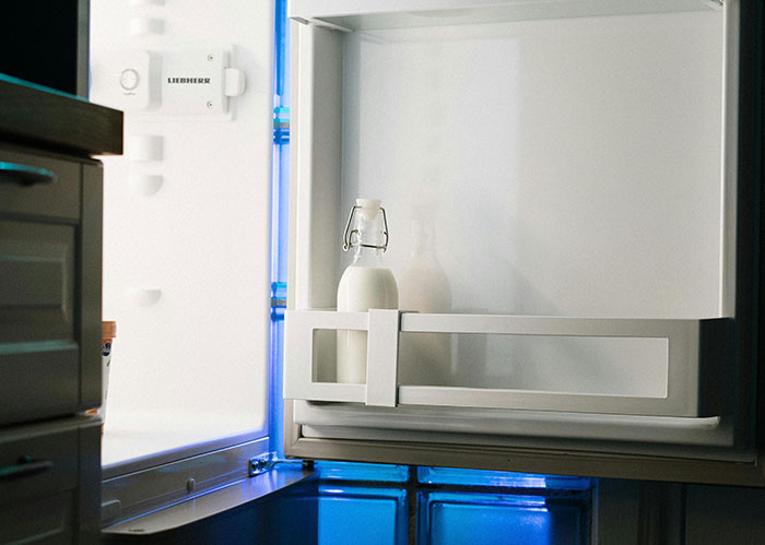 “How To Use And Repair Everything”: 40 Skills That Help People Thrive In Tough Times