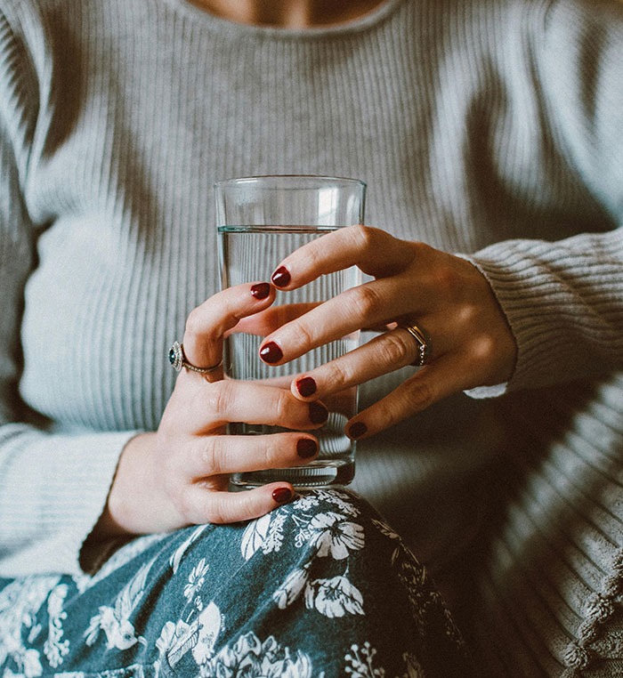 "Doesn’t Make Sense": 40 Social Etiquette Rules That People Want To See Gone