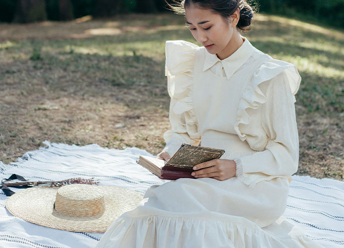 “Marriage Would Make Me Feel Complete”: 35 Ideas Women Were Taught That They Now Disagree With