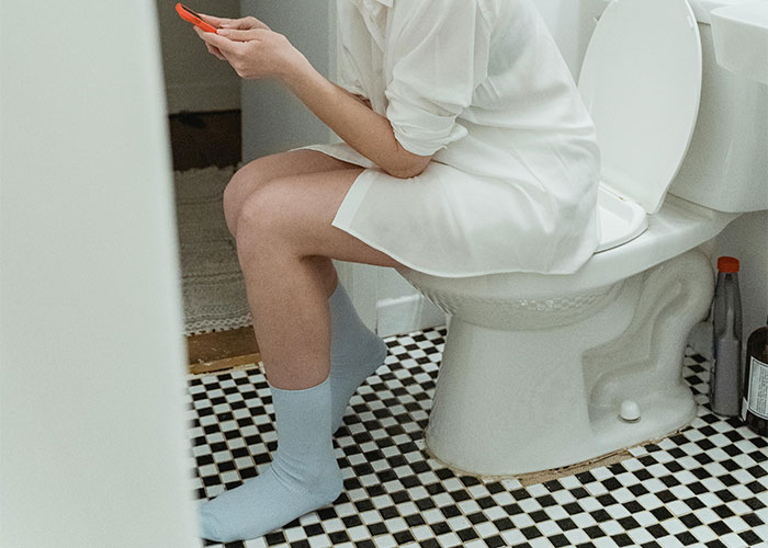 “Friend Died Aged 32”: 50 Everyday Things Most People Don’t Realize Are Deadly