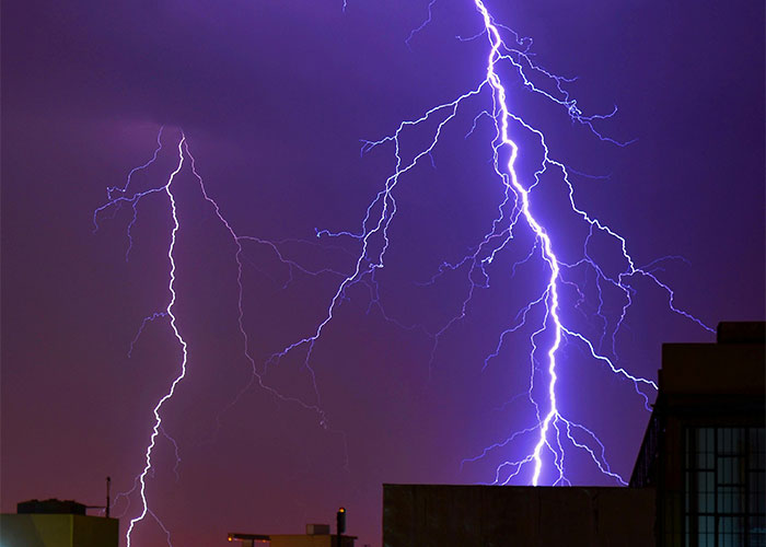 “Friend Died Aged 32”: 50 Everyday Things Most People Don’t Realize Are Deadly