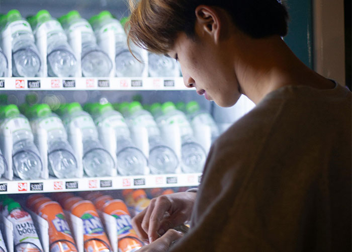 “Friend Died Aged 32”: 50 Everyday Things Most People Don’t Realize Are Deadly