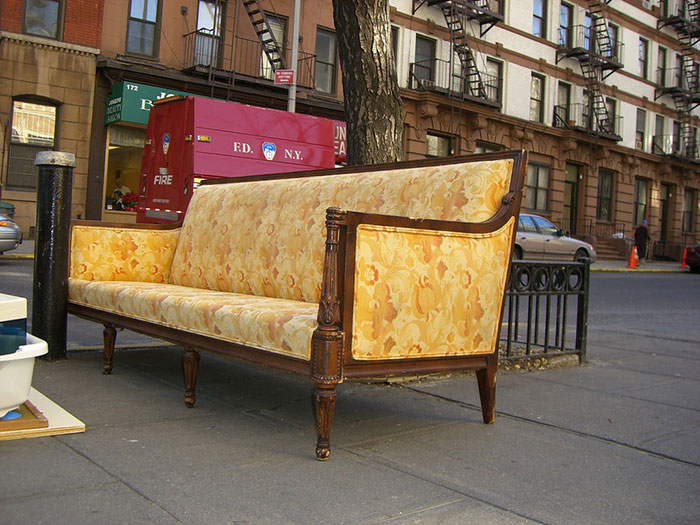 "Flying On A Tight Schedule": 30 Risky Things That People Refuse To Do Anymore