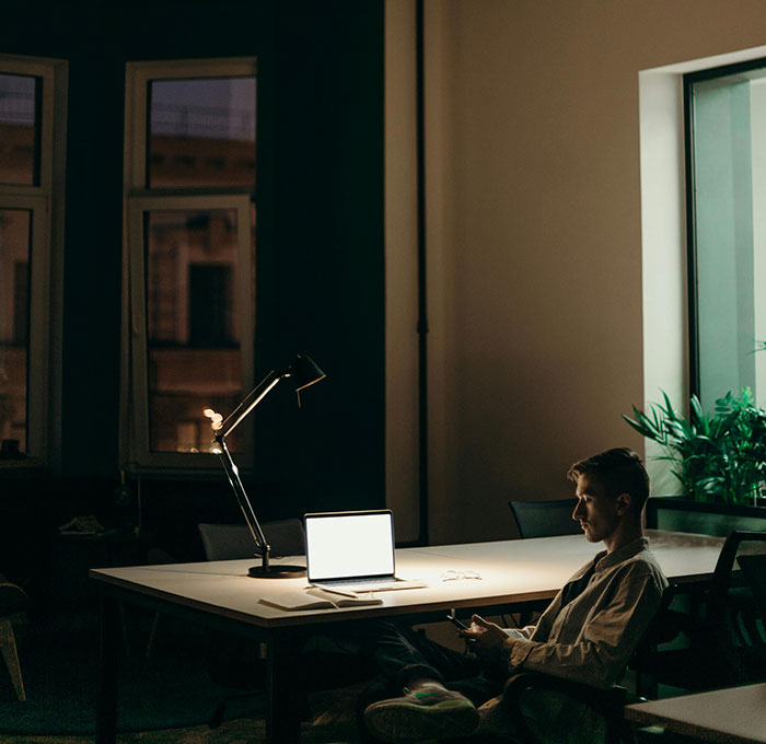 "Flying On A Tight Schedule": 30 Risky Things That People Refuse To Do Anymore