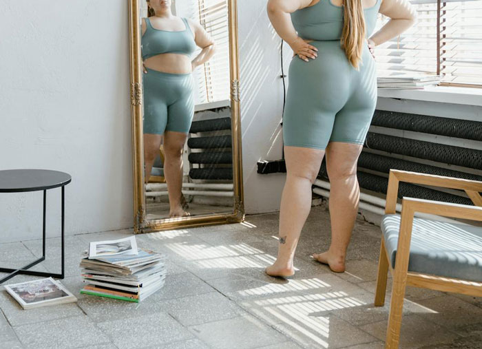 Plus-Sized Woman Points Out 10 Things Skinny People Are Allowed To Do But She Is Scrutinized For