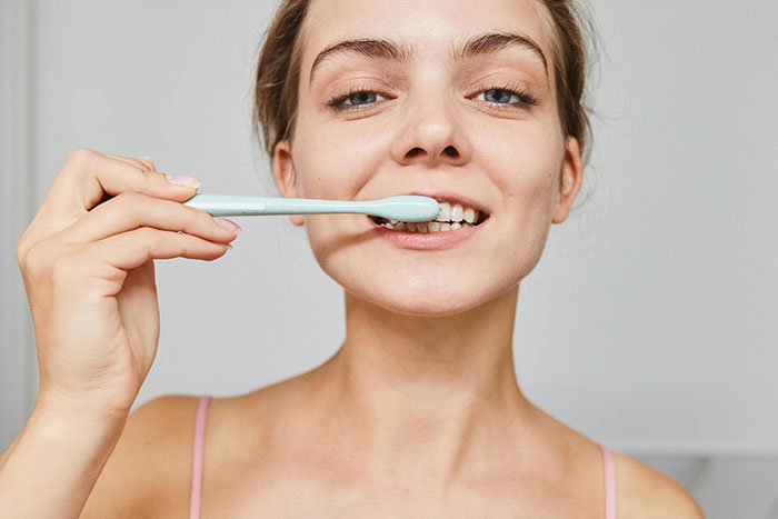 30 Normalized Things In Movies And TV That Rarely Happen In Real Life, If At All