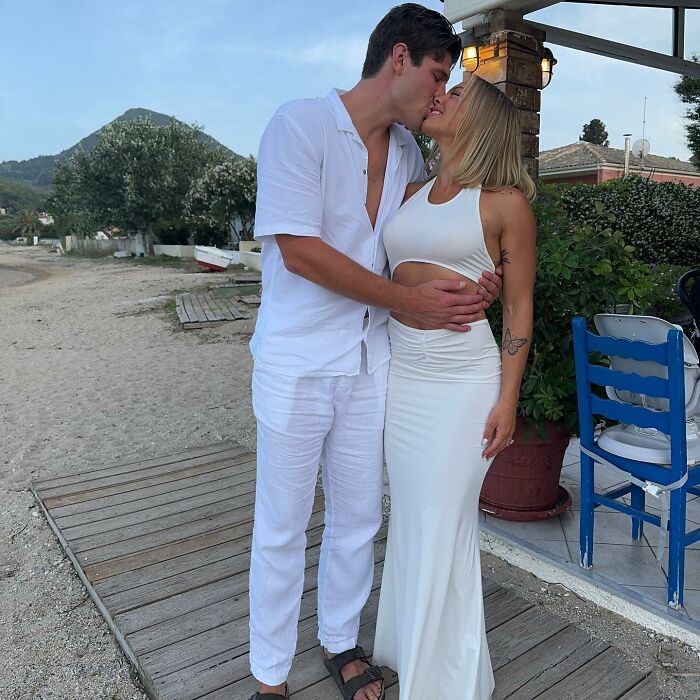 Mum-Of-Three Tammy Hembrow Sparks Controversy By Banning Kids At Her Own Wedding