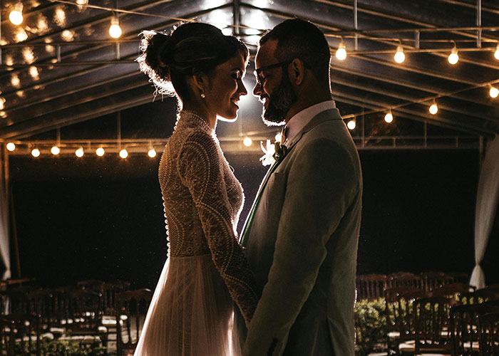 37 Wedding Trends That People Predict Brides And Grooms Will Regret Participating In