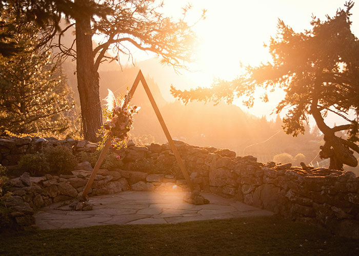 37 Wedding Trends That People Predict Brides And Grooms Will Regret Participating In