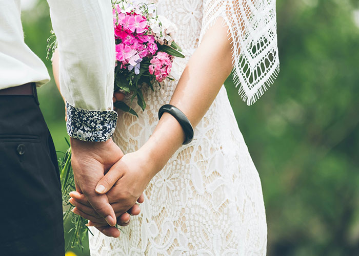 37 Wedding Trends That People Predict Brides And Grooms Will Regret Participating In