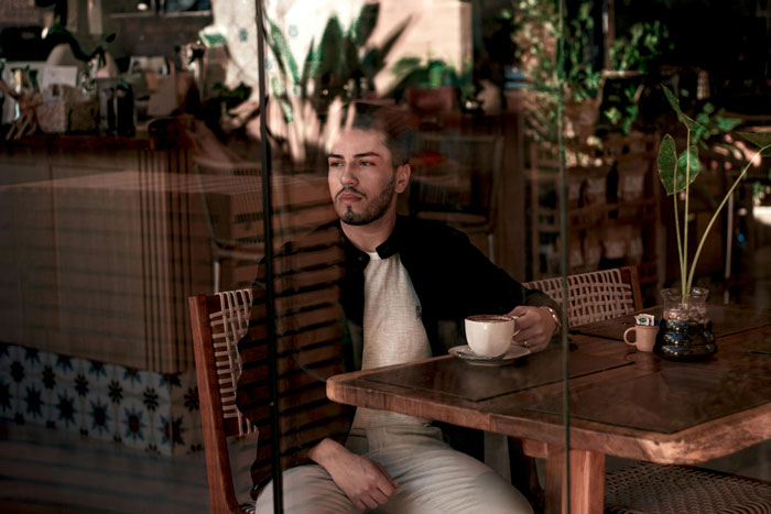 Man Shares Restaurant Owner’s Attempt To ‘Steal’ His Date By Sliding Into Her DMs, Goes Viral Man Shares Restaurant Owner’s Attempt To ‘Steal’ His Date By Sliding Into Her DMs, Goes Viral