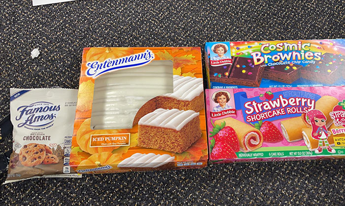 When You Give Your Coworker Your Debit Card To Get You A Little Snack, And She Comes Back With All This And Says, "Oh I Didn't Use Your Card". What A Dang Sweetheart