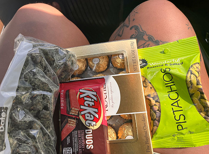 Alguien entró en mi coche y me robó el volante por segunda vez este verano. Mis compañeros de trabajo me colmaron de amor y abrazos