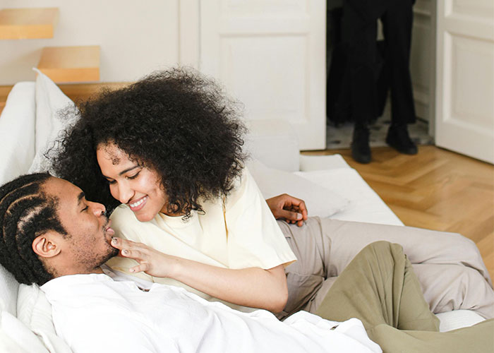 Wife Is Furious Husband Knew About Her Affair Of 2 Years And Just Didn't Care