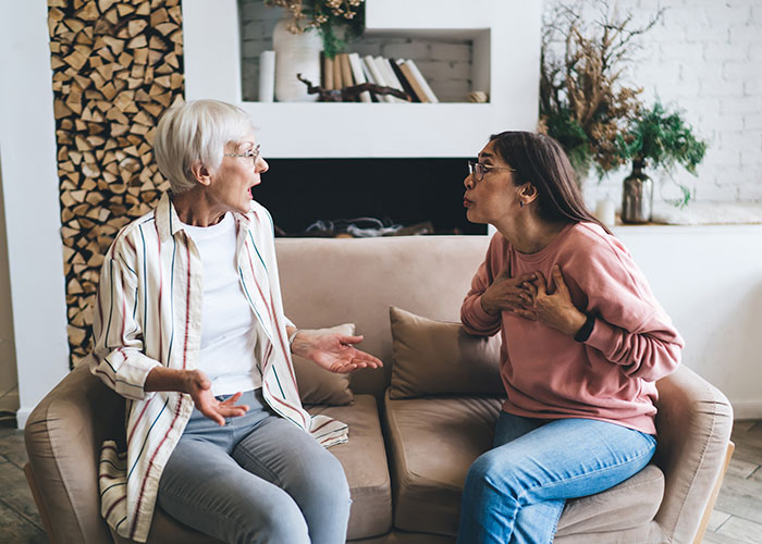 Man Tells Wife To Act “More Like A Proper Woman”, Her Response Brings Tears To His Eyes Man Tells Wife To Act “More Like A Proper Woman”, Her Response Brings Tears To His Eyes