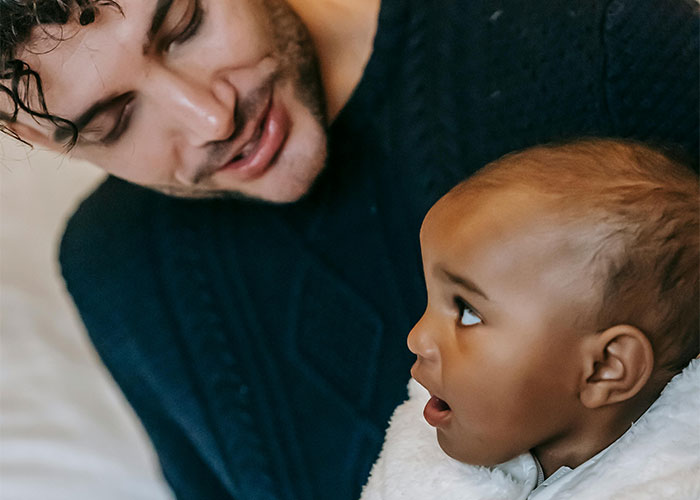 30 Doctors And Nurses Spill The Tea About What Happens When The Baby Looks Like Not The Dad’s