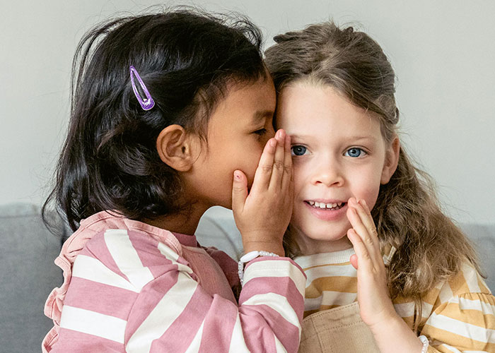 30 Doctors And Nurses Spill The Tea About What Happens When The Baby Looks Like Not The Dad’s