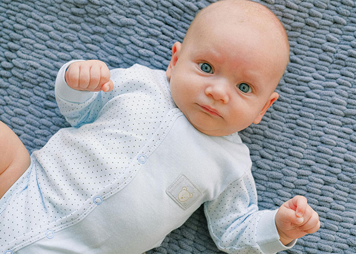 30 Doctors And Nurses Spill The Tea About What Happens When The Baby Looks Like Not The Dad’s