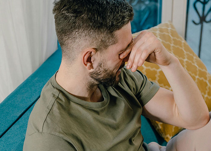 30 Doctors And Nurses Spill The Tea About What Happens When The Baby Looks Like Not The Dad’s