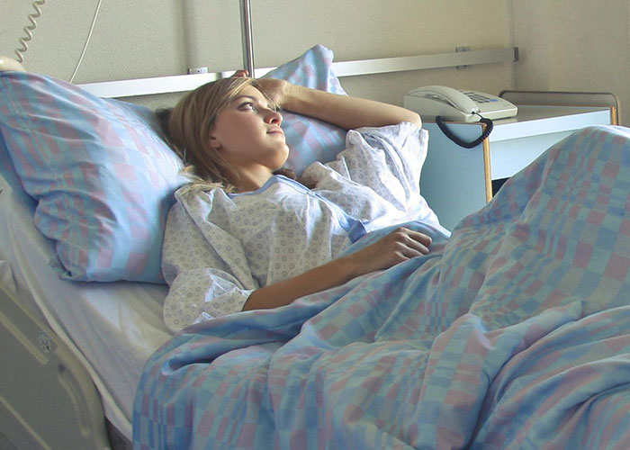 30 Doctors And Nurses Spill The Tea About What Happens When The Baby Looks Like Not The Dad’s