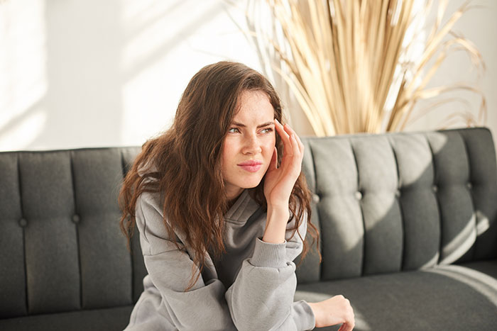 Single Woman Is Sick And Tired Of Men, Goes On An Angry Rant