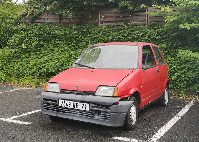 “Total Waste Of Money”: 30 Of The Worst Purchases Folks Online Ever Made