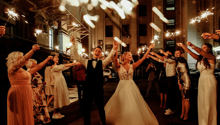 “I’m Sure You’ve Been Budgeting”: Bride Asks Best Friend To Take Out $20k Loan For Wedding Expenses “I’m Sure You’ve Been Budgeting”: Bride Asks Best Friend To Take Out $20k Loan For Wedding Expenses