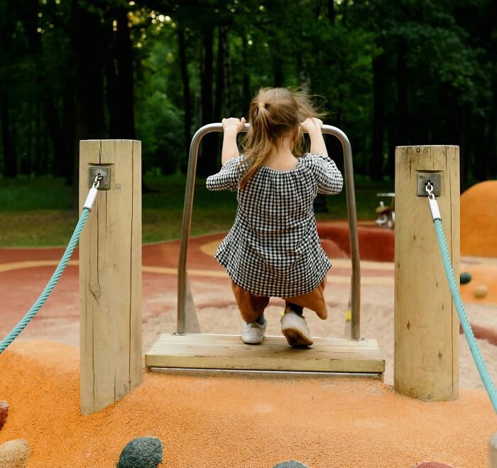 30 Internet Users Reveal The Oddest Things That Strangers Have Done Or Said To Them