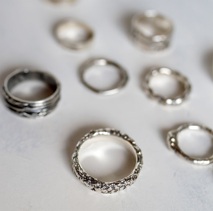 People Can’t Explain How These 30 Coincidences Occurred