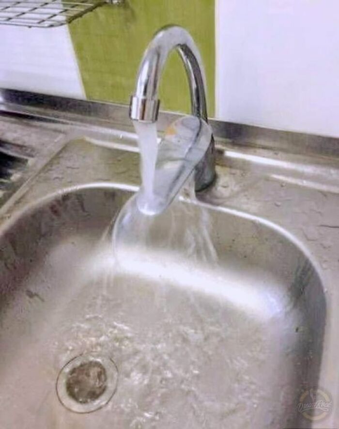 30 Times People Spotted Something That Confused Them So Much They Had To Share The Pics Online