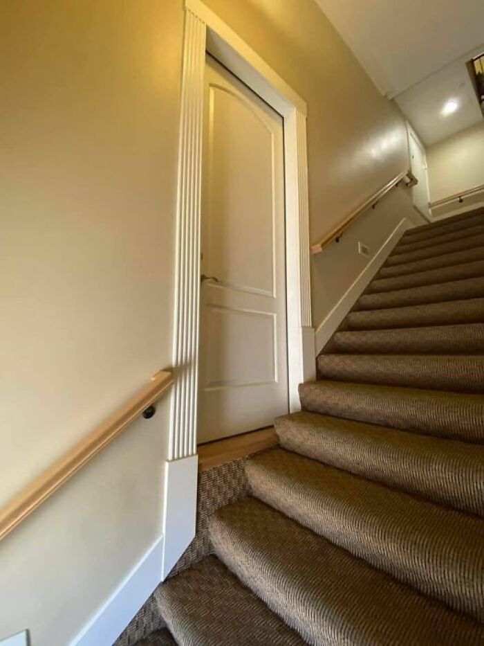 30 Times People Spotted Something That Confused Them So Much They Had To Share The Pics Online