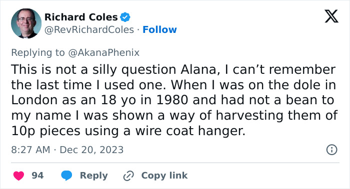 Pay-Phones-Exist-Answers-Twitter