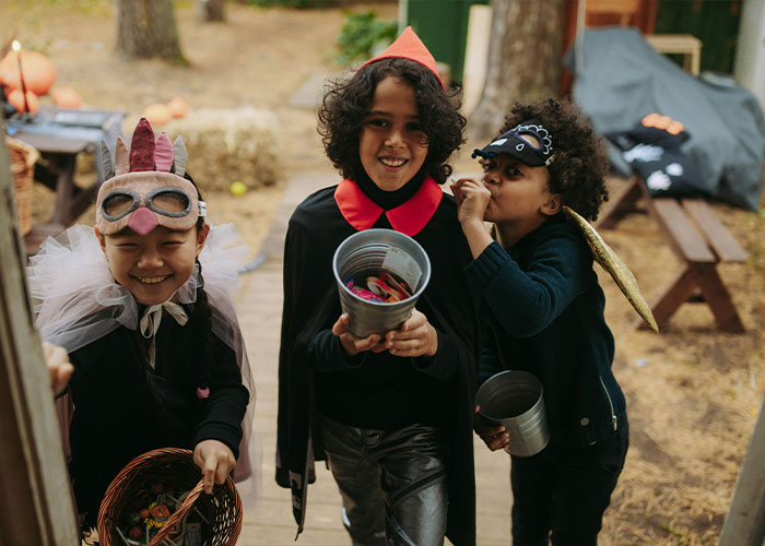 50 Things That Meant People Were Rich Back In The Day That Are Pretty Basic Today