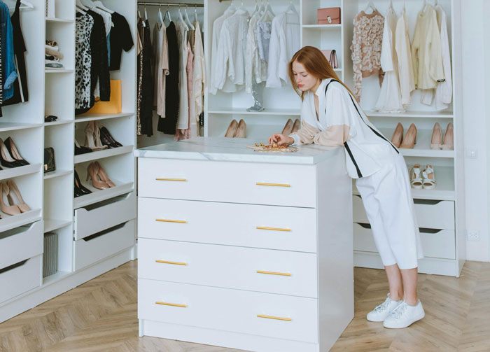 Bridezilla In The Making Throws Tantrum After Best Friend Doesn't Let Her Borrow Her Special Shoes