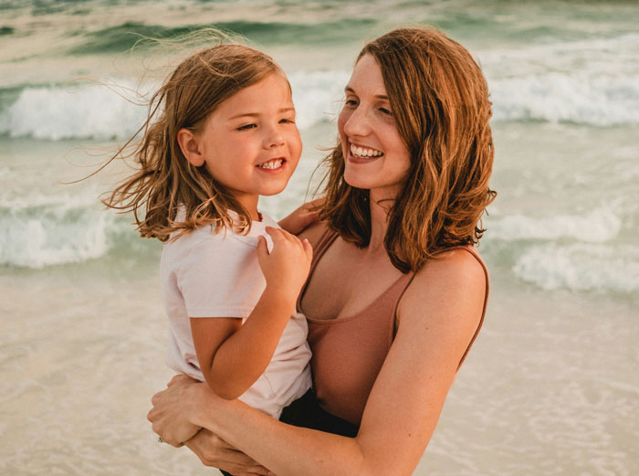 “I Basically Wrote Her Name On Everything To Prevent Theft”: Daughter Shamed, Mom Calls Teacher “I Basically Wrote Her Name On Everything To Prevent Theft”: Daughter Shamed, Mom Calls Teacher