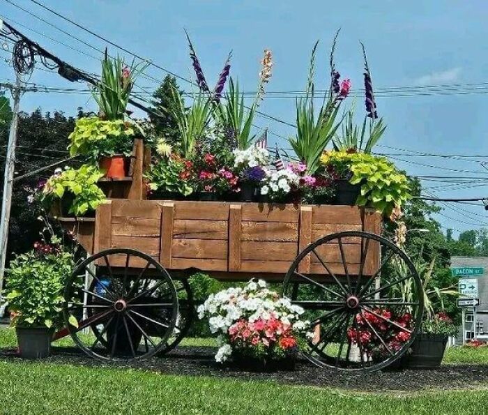 Creative-Interior-Exterior-Designs