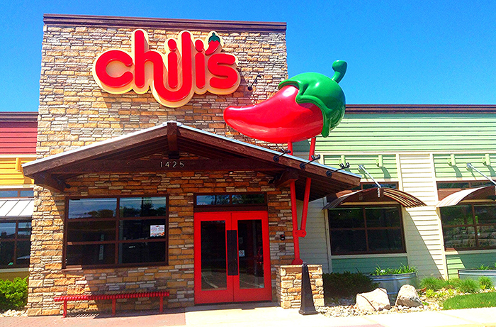 Woman Breaks Off From A Friend Group She’s Been In For 7 Years Over An Unpleasant Event During Dinner At Chili’s Woman Breaks Off From A Friend Group She’s Been In For 7 Years Over An Unpleasant Event During Dinner At Chili’s