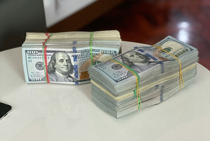 Man Is Called A Jerk For Not Wanting To Spend His Bet Winnings On A Trip That Doesn&rsquo;t Involve Him